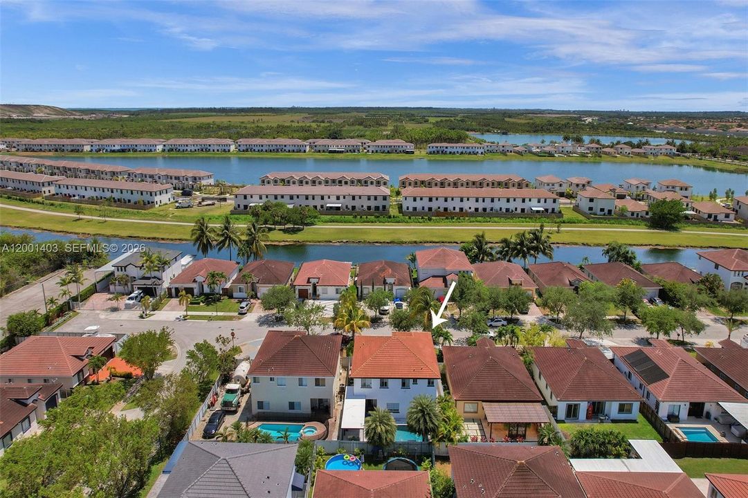 Active With Contract: $730,000 (4 beds, 3 baths, 2581 Square Feet)