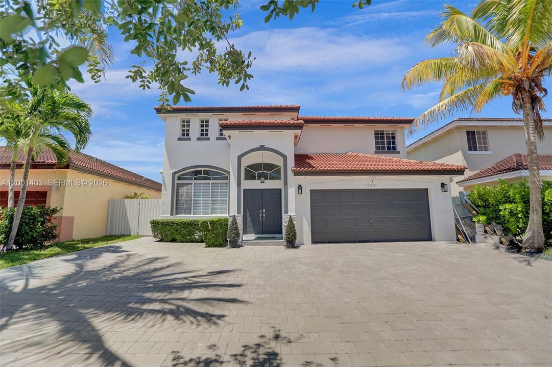 Active With Contract: $730,000 (4 beds, 3 baths, 2581 Square Feet)
