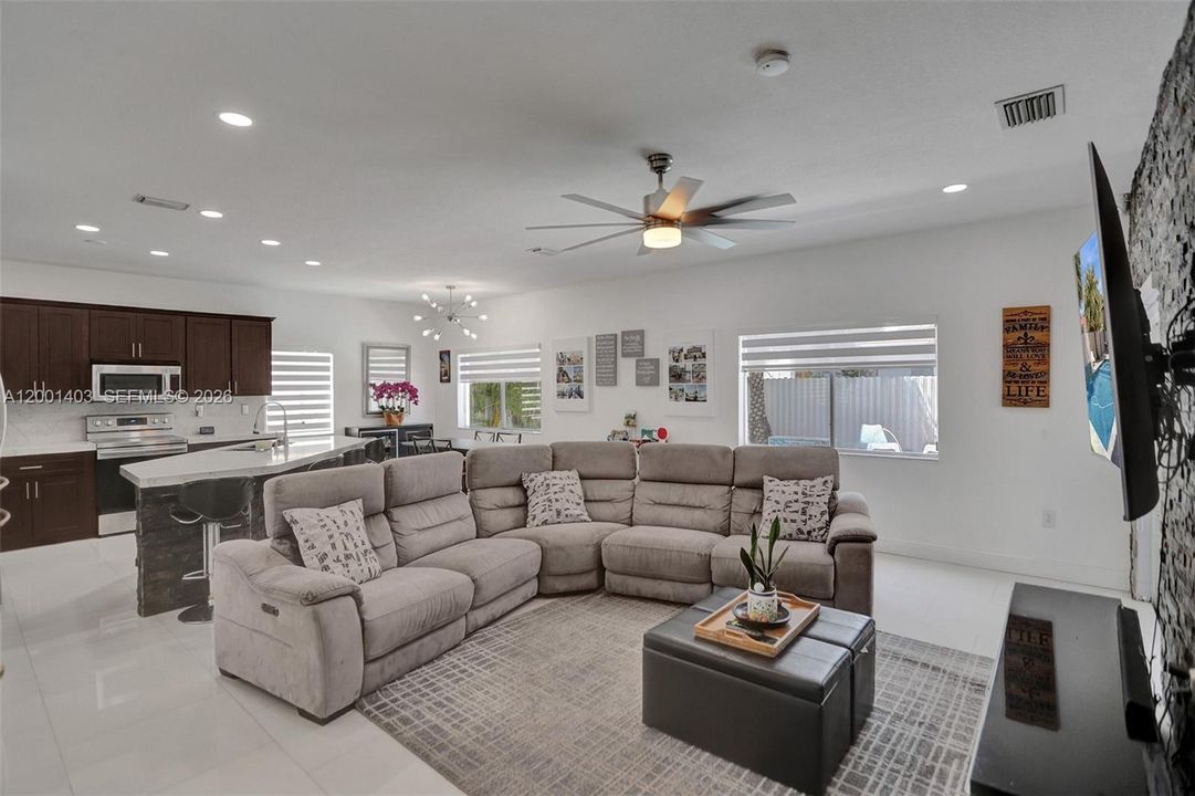 Active With Contract: $730,000 (4 beds, 3 baths, 2581 Square Feet)