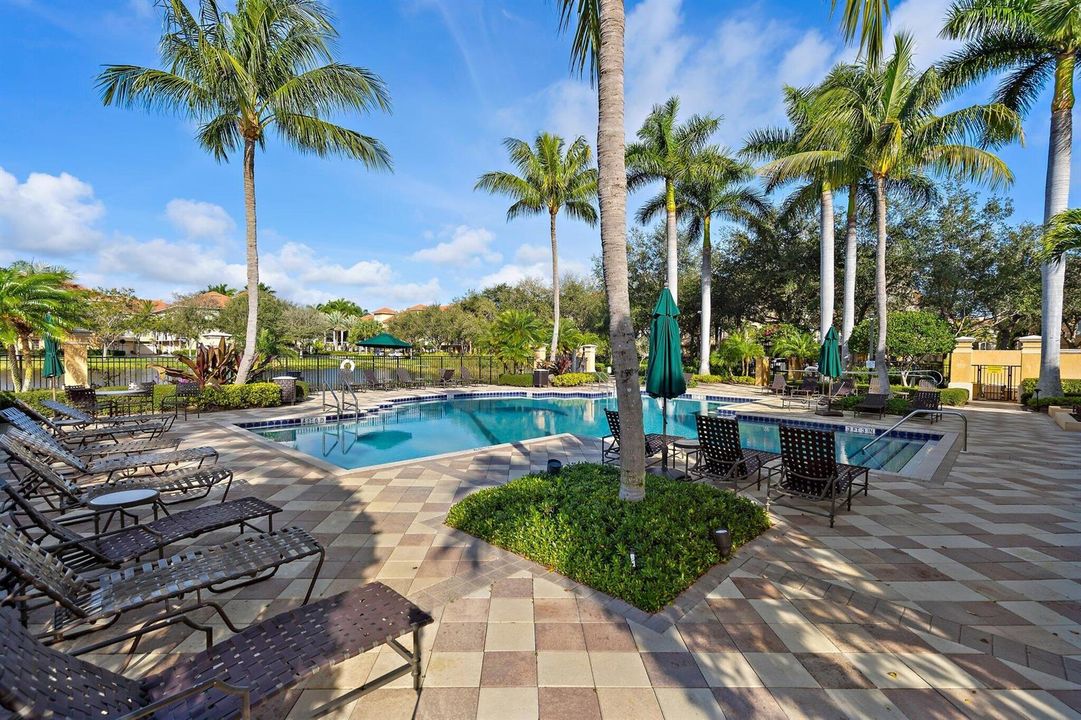 080-2715RavellaWay-PalmBeachGardens-SMAL