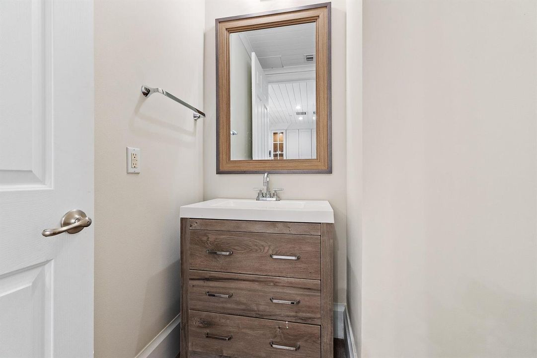 Powder room