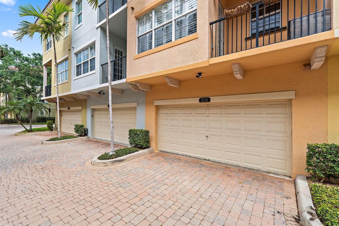 026-2715RavellaWay-PalmBeachGardens-SMAL