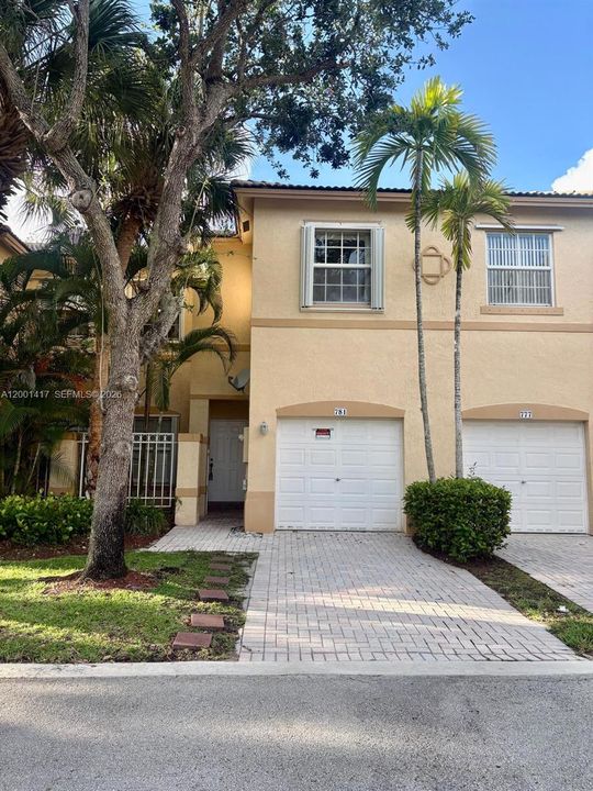 Active With Contract: $3,100 (3 beds, 2 baths, 1398 Square Feet)