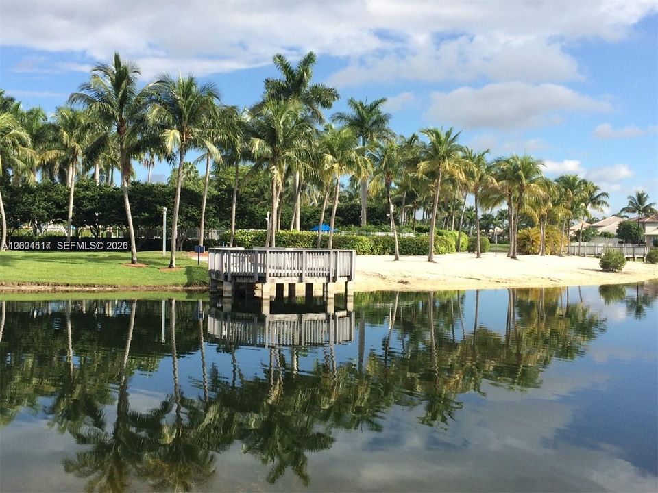 Active With Contract: $3,100 (3 beds, 2 baths, 1398 Square Feet)