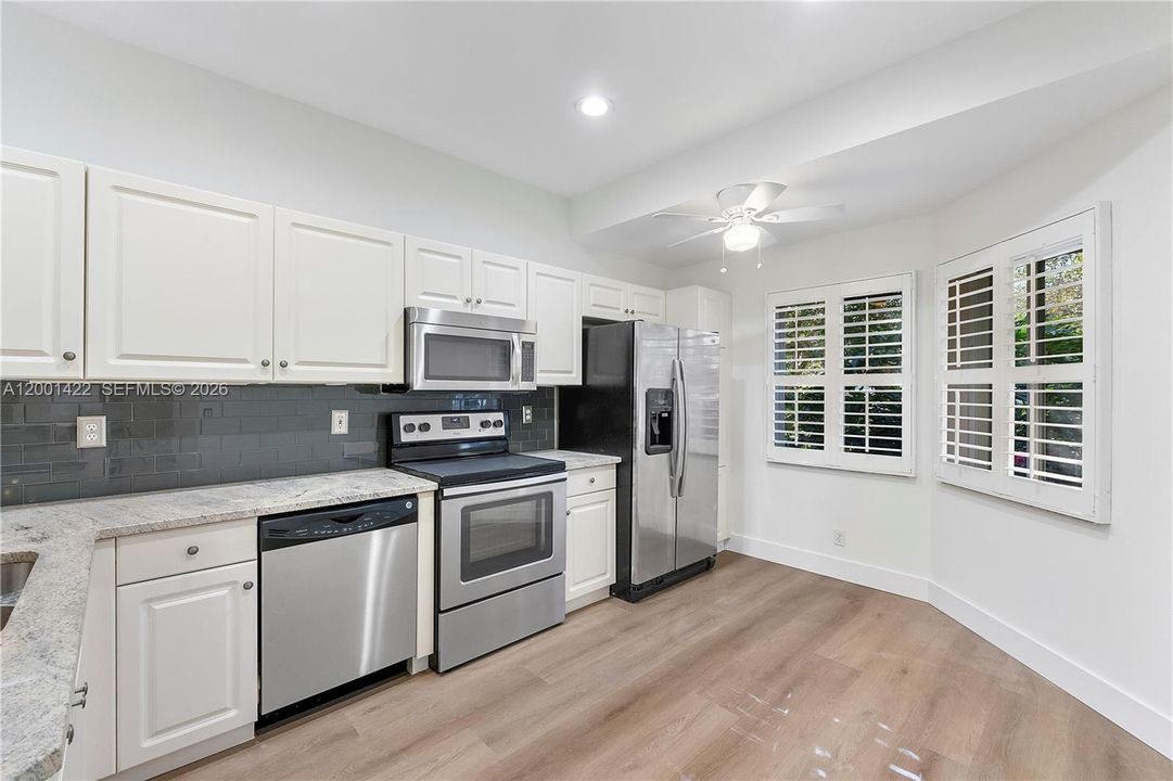 Active With Contract: $4,100 (3 beds, 2 baths, 1606 Square Feet)