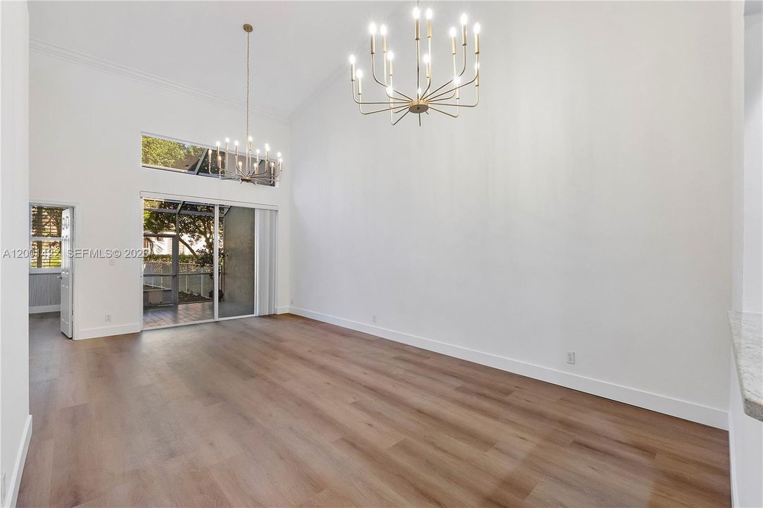 Active With Contract: $4,100 (3 beds, 2 baths, 1606 Square Feet)