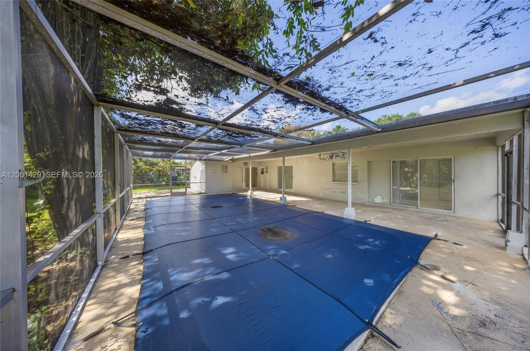 Active With Contract: $559,950 (4 beds, 2 baths, 1930 Square Feet)