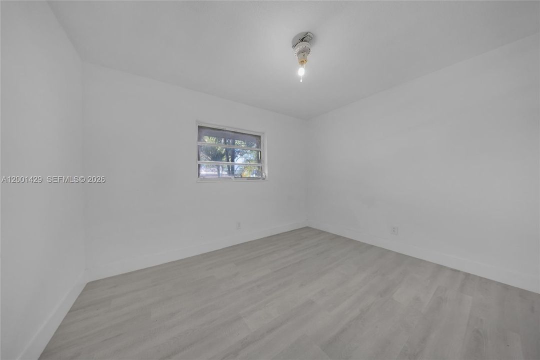 Active With Contract: $559,950 (4 beds, 2 baths, 1930 Square Feet)
