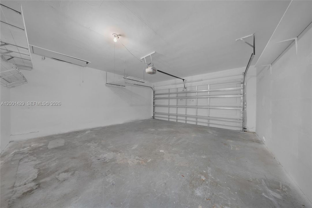 Active With Contract: $559,950 (4 beds, 2 baths, 1930 Square Feet)