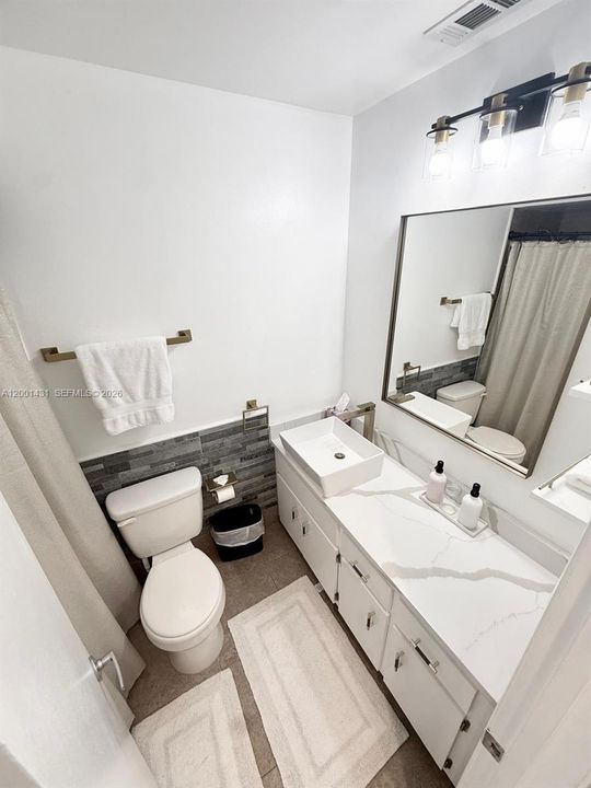 For Rent: $3,500 (2 beds, 2 baths, 1577 Square Feet)