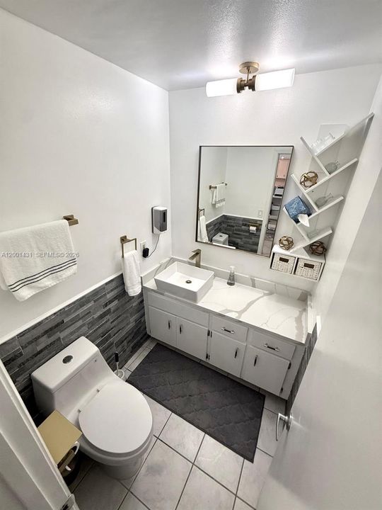 For Rent: $3,500 (2 beds, 2 baths, 1577 Square Feet)