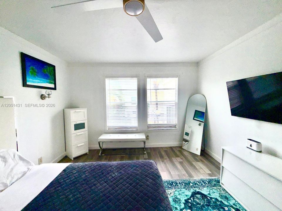 For Rent: $3,500 (2 beds, 2 baths, 1577 Square Feet)