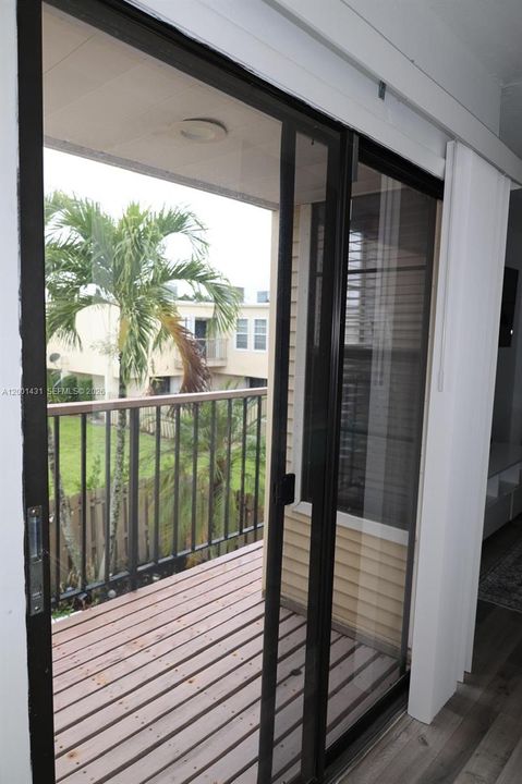 For Rent: $3,500 (2 beds, 2 baths, 1577 Square Feet)