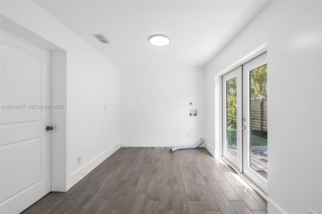 На продажу: $489,999 (3 спален, 2 ванн, 1117 Квадратных фут)