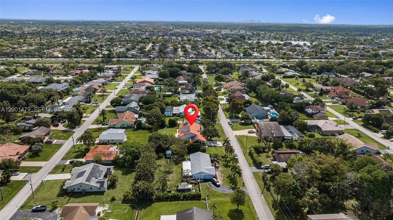 Activo con contrato: $1,050,000 (4 camas, 3 baños, 2538 Pies cuadrados)