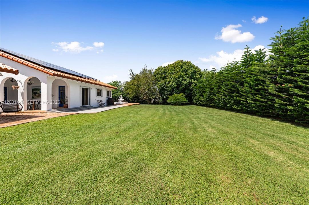 Activo con contrato: $1,050,000 (4 camas, 3 baños, 2538 Pies cuadrados)
