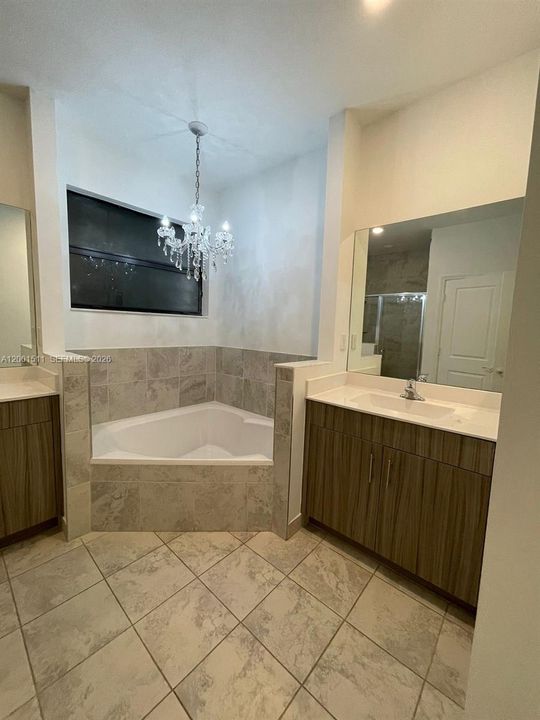 В аренду: $5,900 (4 спален, 3 ванн, 2306 Квадратных фут)