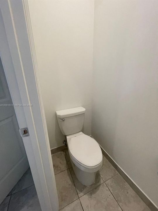 В аренду: $5,900 (4 спален, 3 ванн, 2306 Квадратных фут)