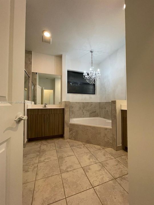 В аренду: $5,900 (4 спален, 3 ванн, 2306 Квадратных фут)