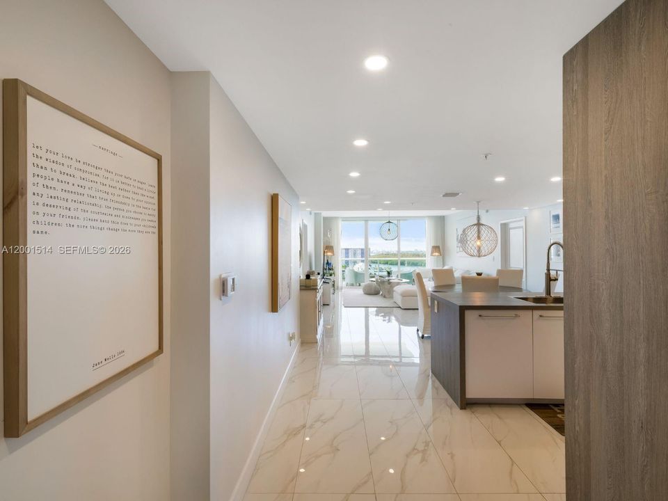 For Sale: $1,295,000 (2 beds, 3 baths, 1553 Square Feet)