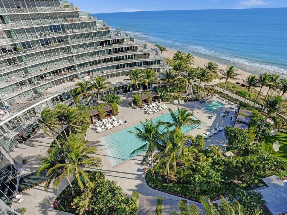 Oceanfront Pool area