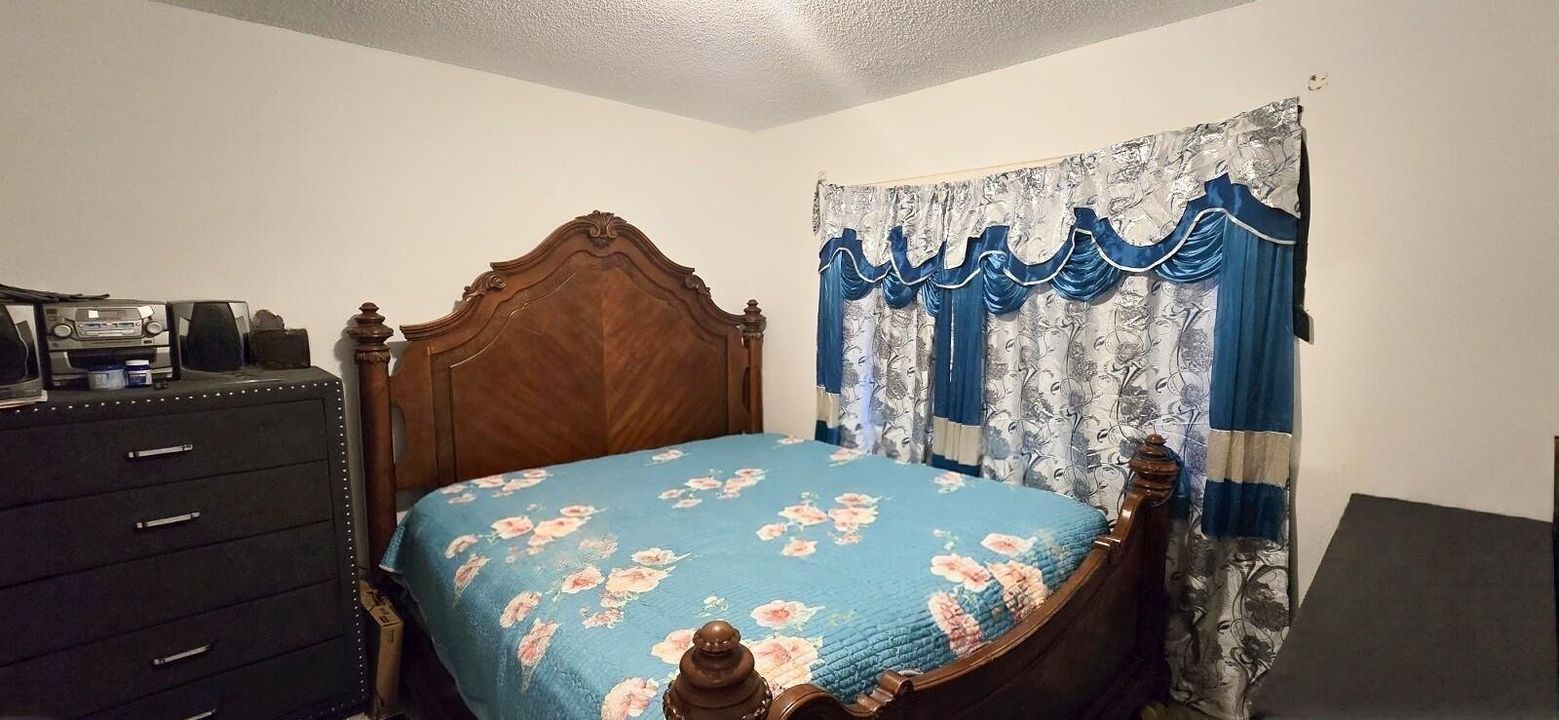 room1