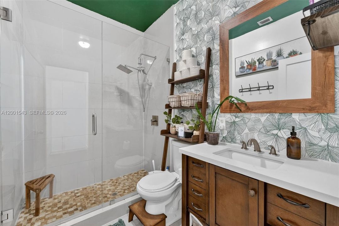 Недавно продано: $635,000 (5 спален, 2 ванн, 2088 Квадратных фут)