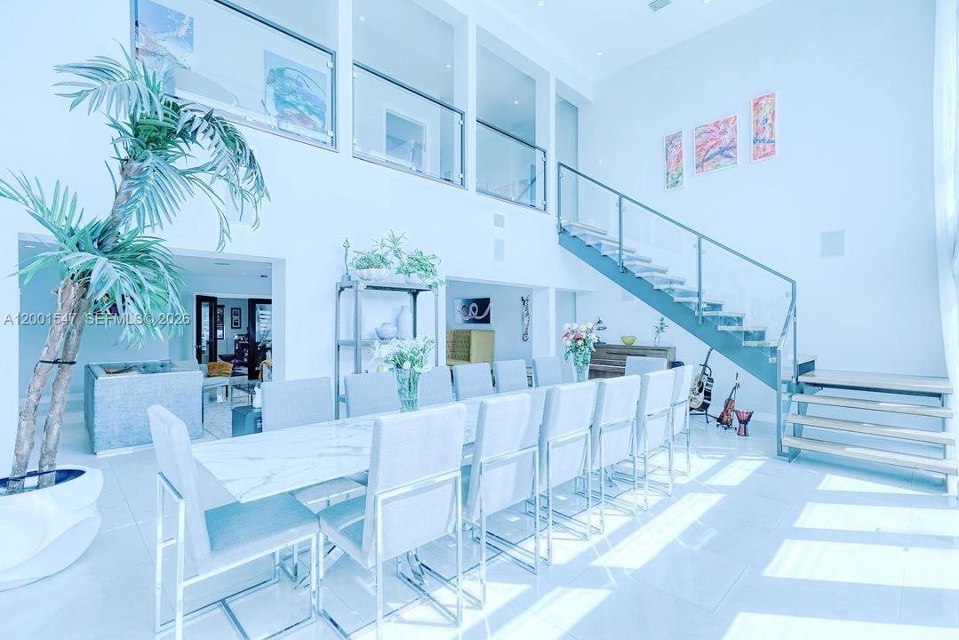 Недавно арендовано: $38,000 (8 спален, 6 ванн, 5808 Квадратных фут)