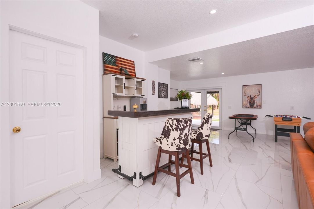 For Sale: $980,000 (4 beds, 3 baths, 2054 Square Feet)