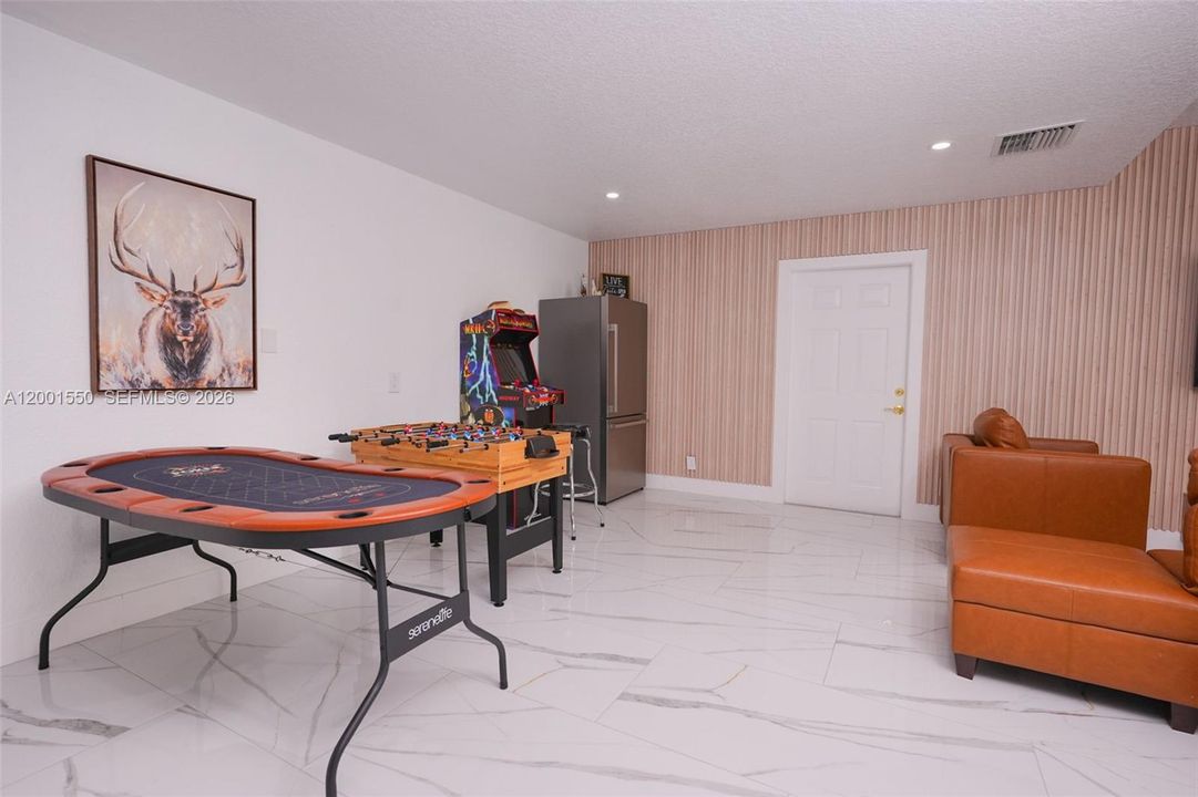 For Sale: $980,000 (4 beds, 3 baths, 2054 Square Feet)