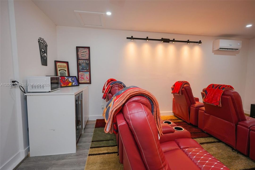 For Sale: $980,000 (4 beds, 3 baths, 2054 Square Feet)
