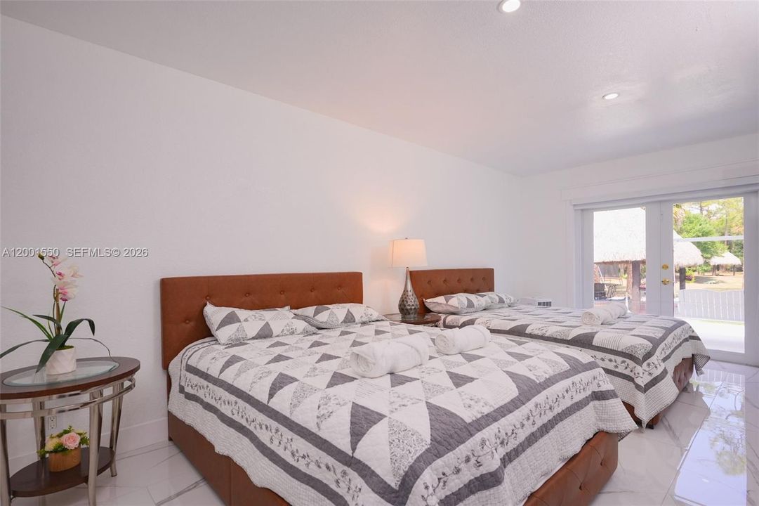 For Sale: $980,000 (4 beds, 3 baths, 2054 Square Feet)