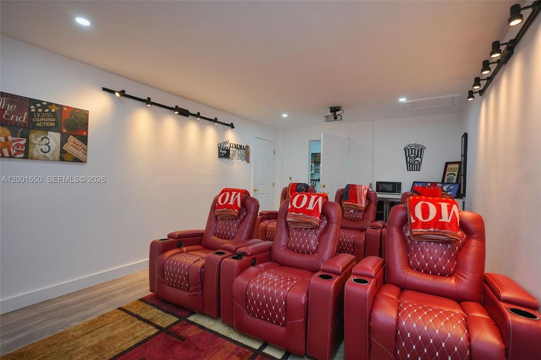 For Sale: $980,000 (4 beds, 3 baths, 2054 Square Feet)
