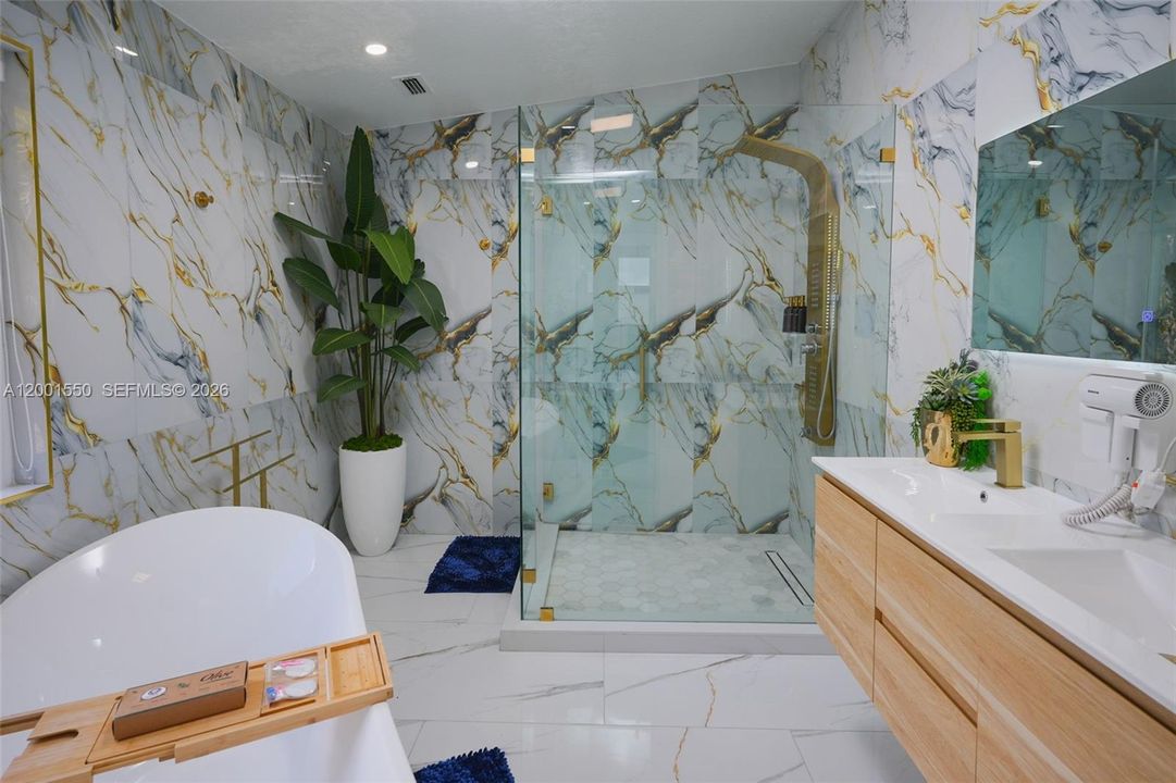 For Sale: $980,000 (4 beds, 3 baths, 2054 Square Feet)