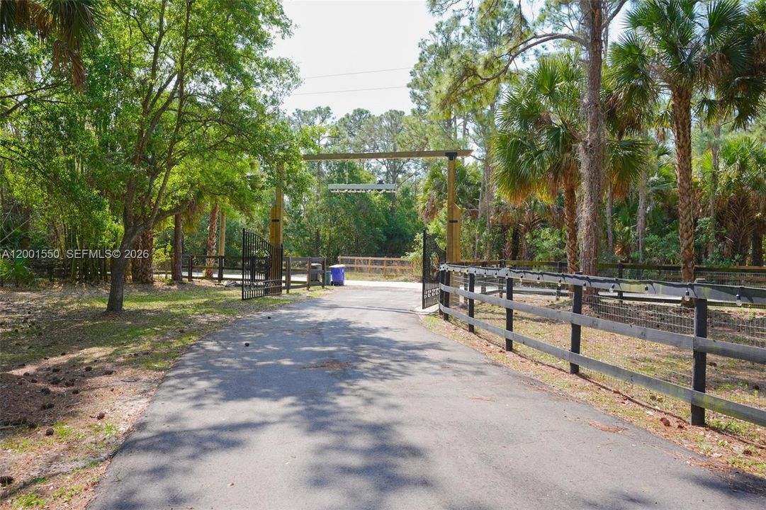 For Sale: $980,000 (4 beds, 3 baths, 2054 Square Feet)