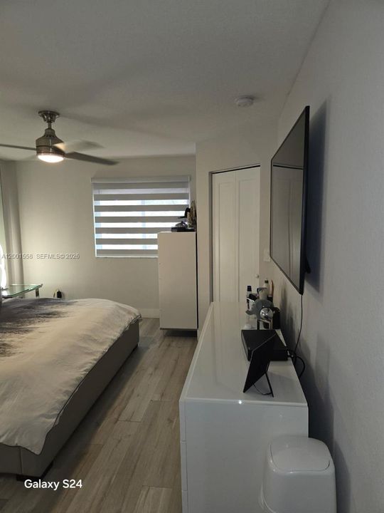 Active With Contract: $2,900 (2 beds, 2 baths, 1155 Square Feet)