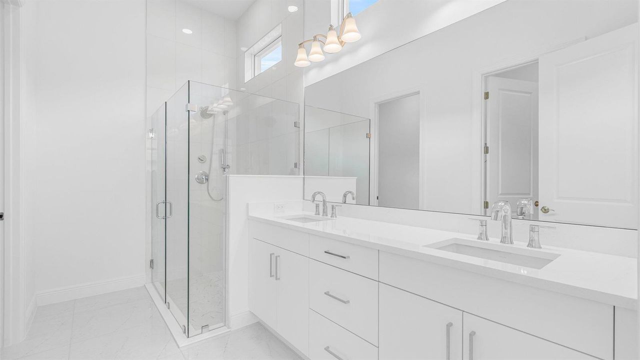 Owner's Bath