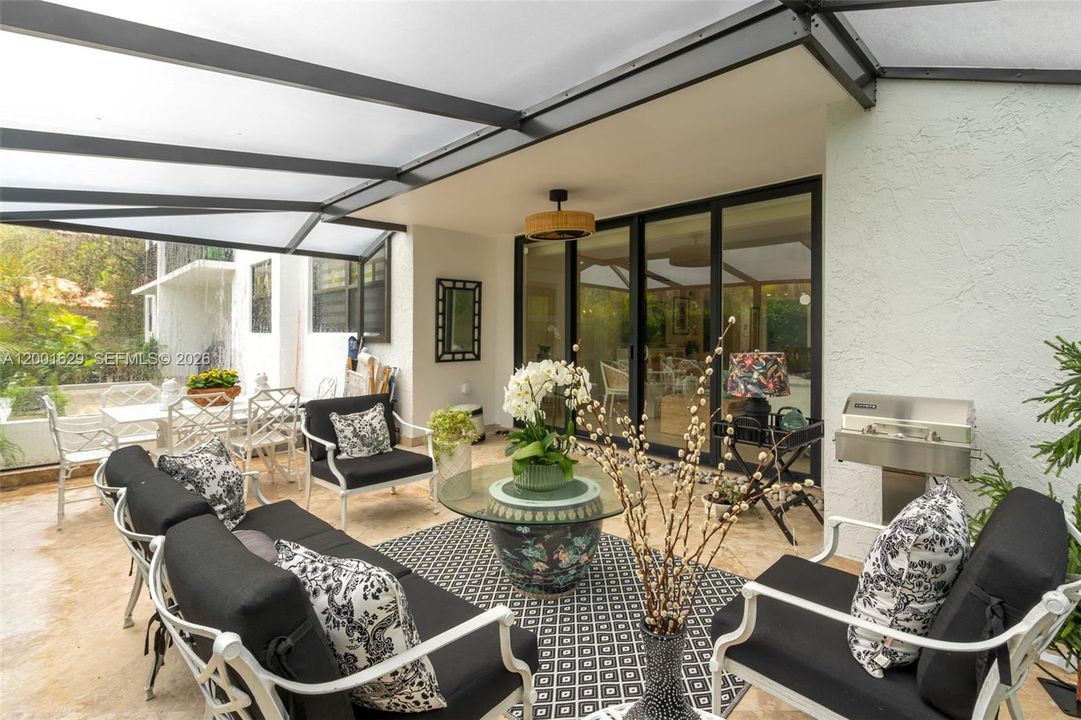 Active With Contract: $5,500 (2 beds, 2 baths, 1450 Square Feet)