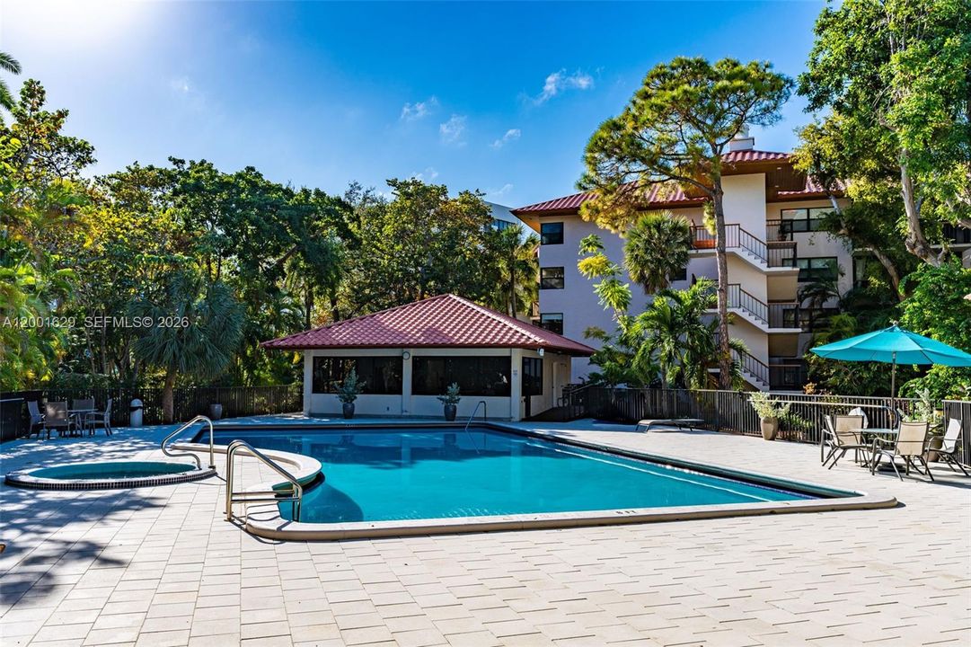 Active With Contract: $5,500 (2 beds, 2 baths, 1450 Square Feet)