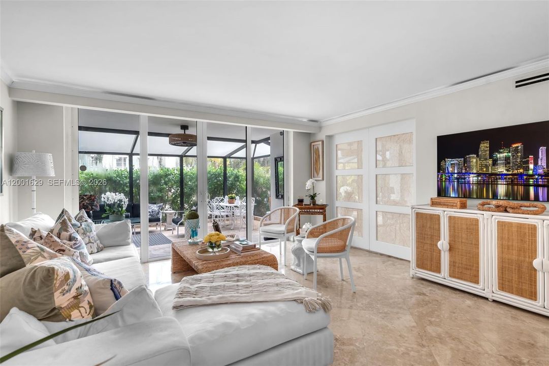 Active With Contract: $5,500 (2 beds, 2 baths, 1450 Square Feet)