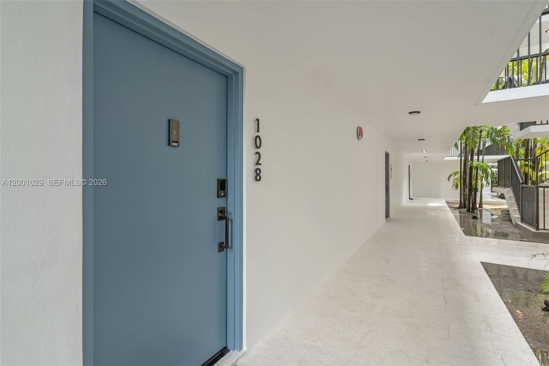 Active With Contract: $5,500 (2 beds, 2 baths, 1450 Square Feet)