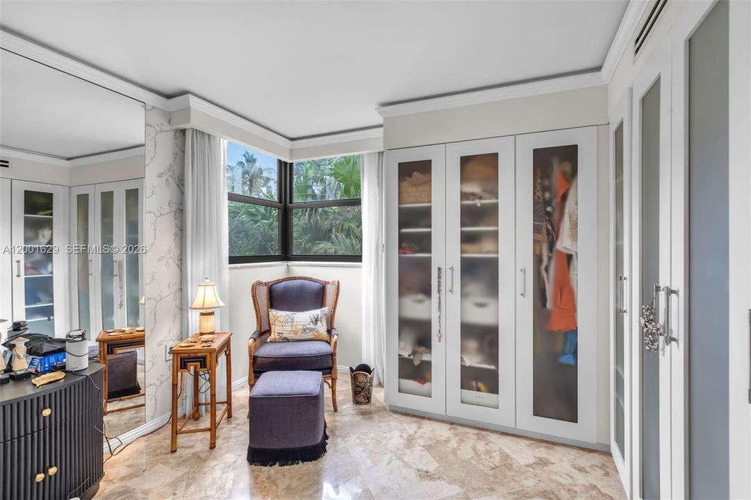 Active With Contract: $5,500 (2 beds, 2 baths, 1450 Square Feet)
