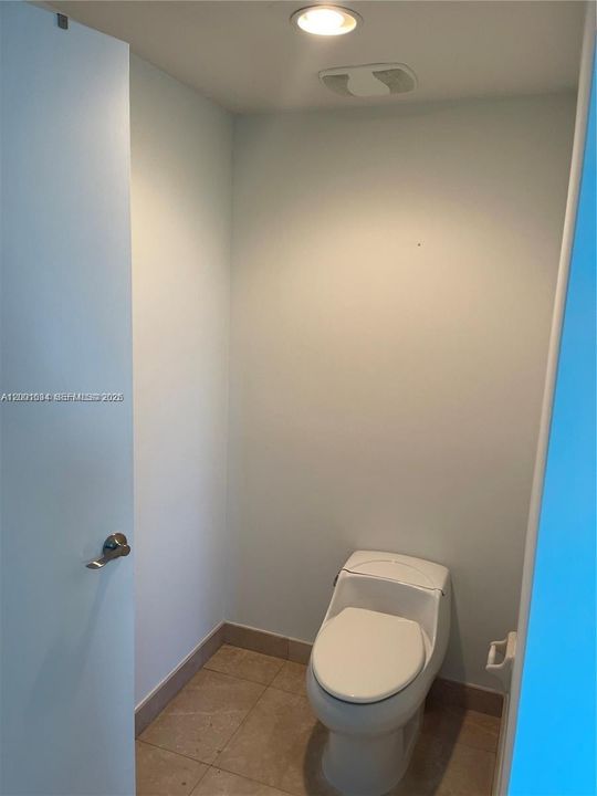 Activo con contrato: $3,350 (2 camas, 2 baños, 1763 Pies cuadrados)