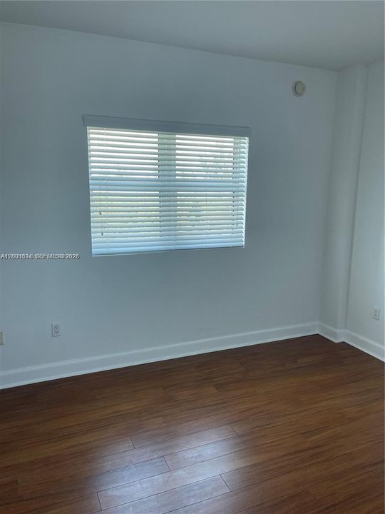 Activo con contrato: $3,350 (2 camas, 2 baños, 1763 Pies cuadrados)