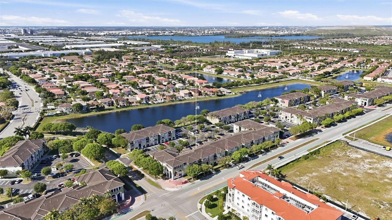 En Venta: $360,000 (2 camas, 2 baños, 1260 Pies cuadrados)