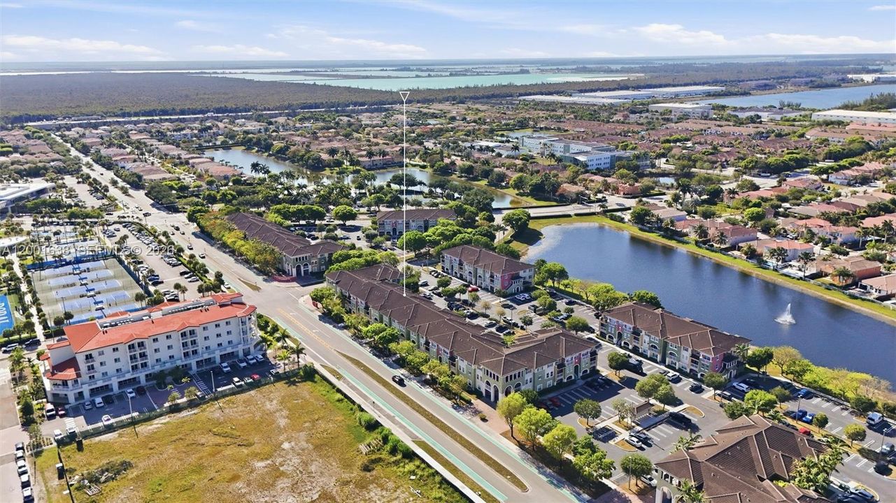 En Venta: $360,000 (2 camas, 2 baños, 1260 Pies cuadrados)
