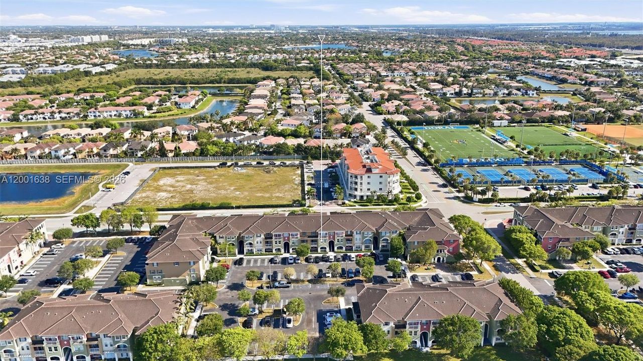 En Venta: $360,000 (2 camas, 2 baños, 1260 Pies cuadrados)