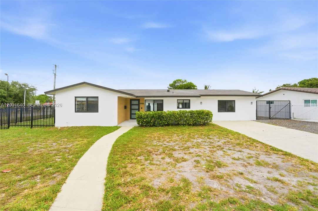For Sale: $990,000 (4 beds, 3 baths, 1325 Square Feet)