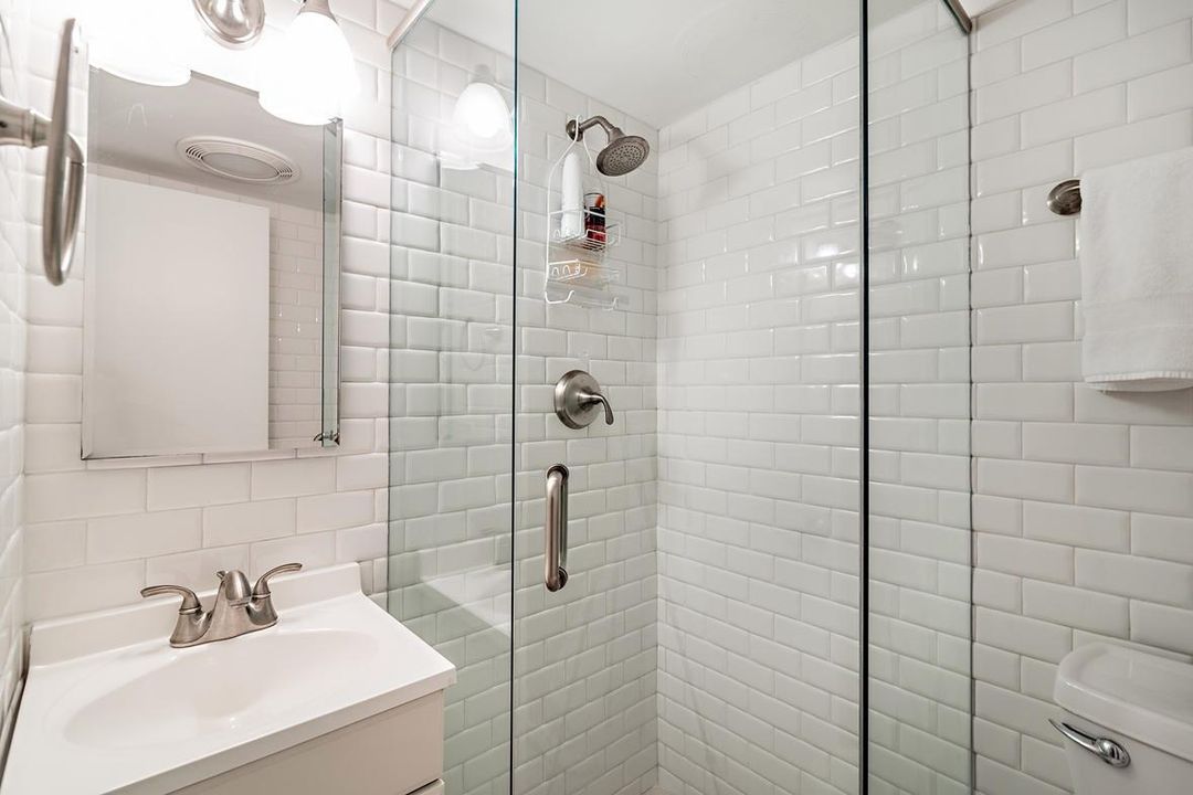 Bathroom2