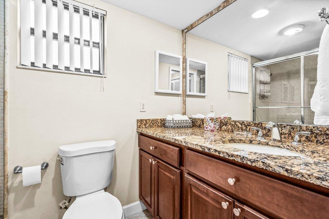 010-11863WimbledonCircle-432-Wellington-
